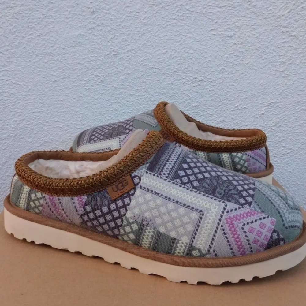 🥾🐶🐻 UGG TASMAN TAZ SASH SLIPPERS SZ 10M 🐶🐻🥾 - Picture 1 of 4